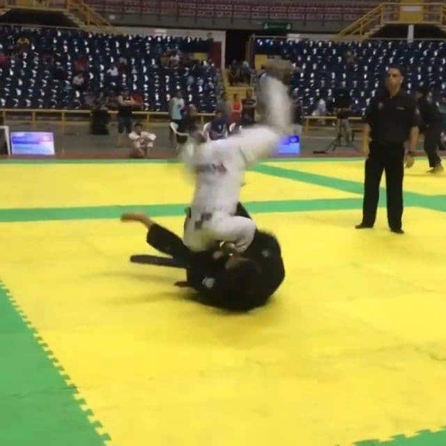 Mais uma da série "Pulo do gato" @fael_eugenio19
 -
 Another one of the series "