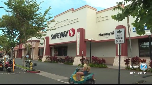 Man uses Jiu Jitsu to tackle moped thief