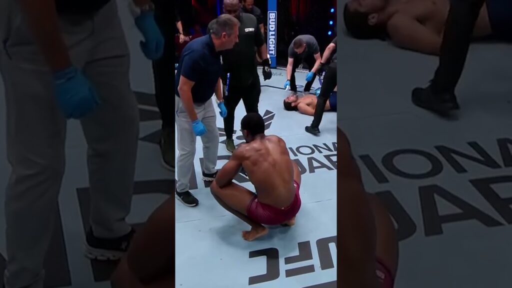 Mansur Abdul-Malik gets Dana White on his feet π #DWCS