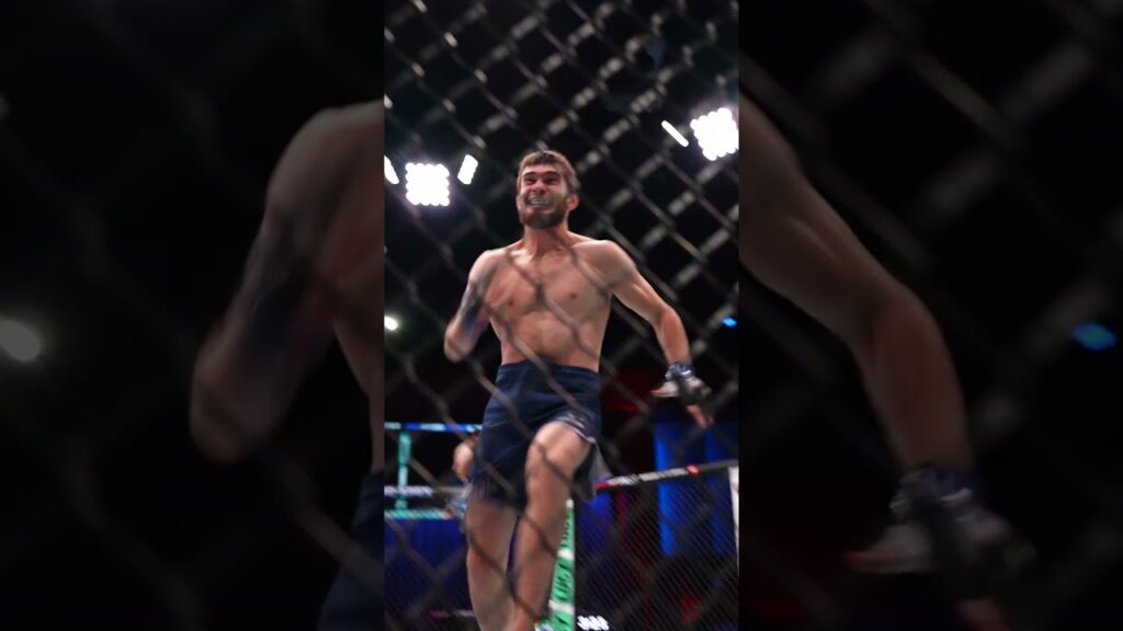 Murtazali Magomedov gets the KNOCKOUT 🚨 #dwcs