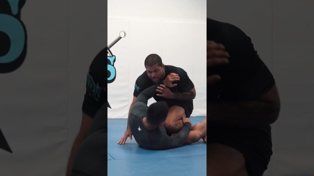 [NO-GI ALLERT] 🚨 Headquarters Guard Pass To Gift Wrap by ADCC Hall of Fame Andre Galvao