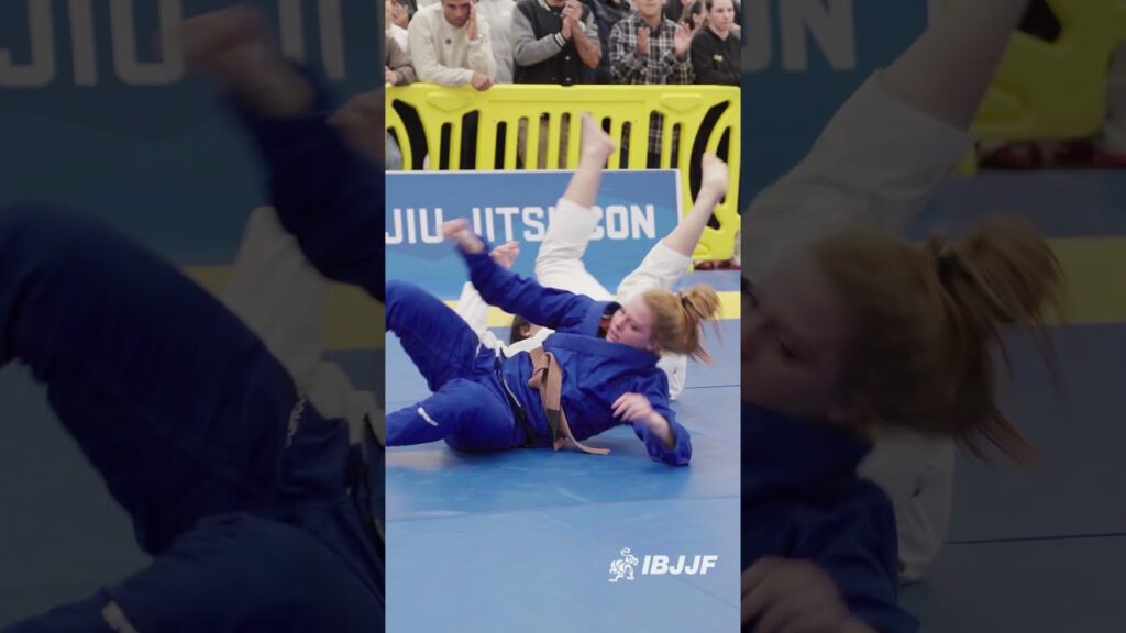Nice control of the arm bar from Aghata at LA Winter Open. #ibjjf #bjj #jiujitsu