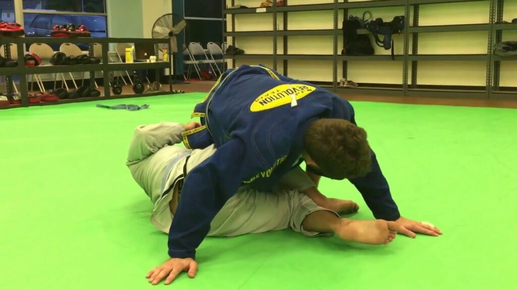 Ninja roll from 3/4 mount to the back