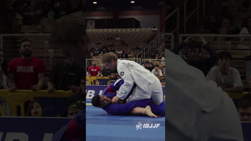 Nolan Stuart secures this beautiful sweep to win super-heavyweight Pan Gold! #ibjjf #bjj #jiujitsu