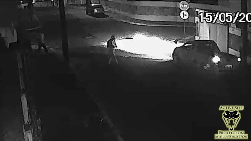 Off Duty In Brazil Gets Rid Of Two Robbers