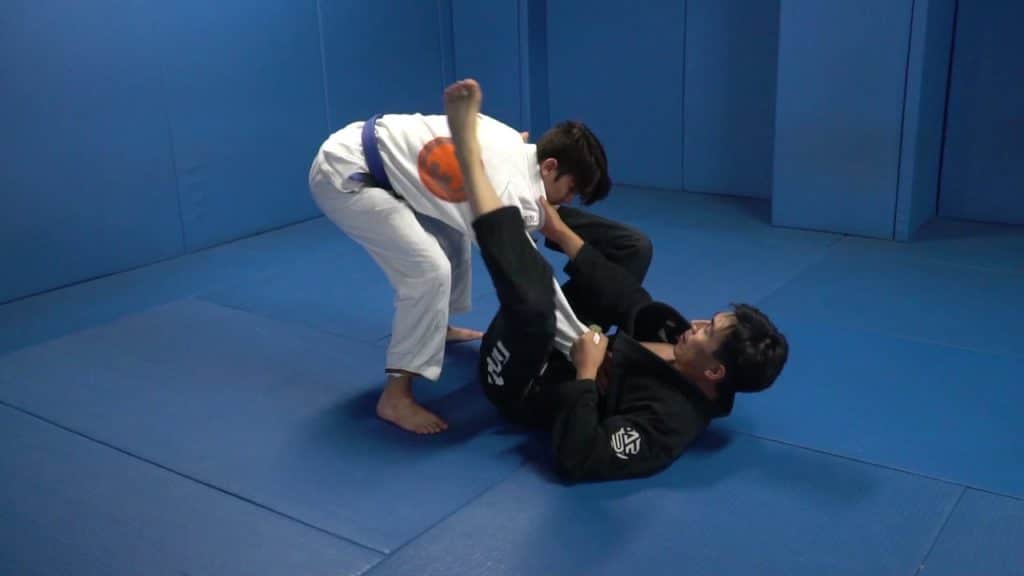 Omoplata to armlock meregali