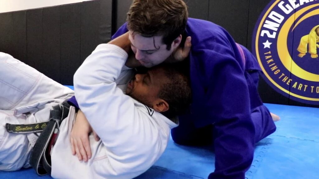 One Minute Demonstration of Some Cross and Baseball Bat Chokes