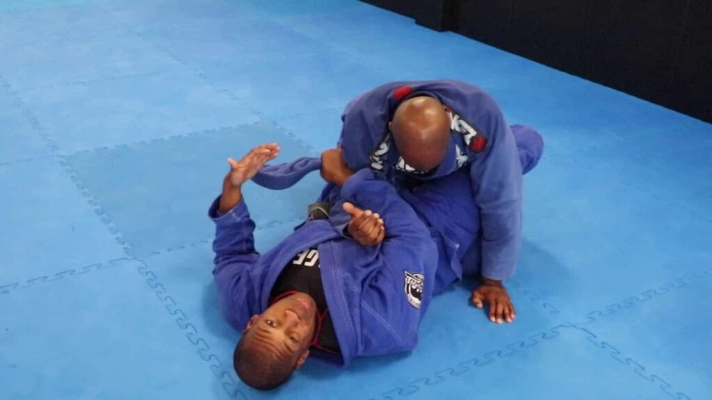 One of the Strongest Lapel Entrapments in Closed Guard