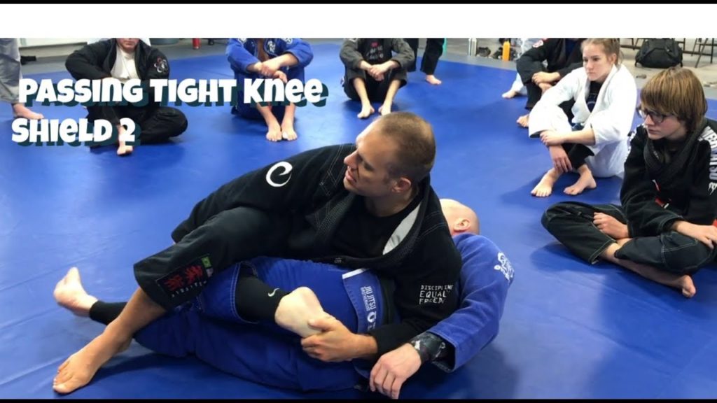 Passing Tight Knee Shield 2 | Jiu Jitsu Brotherhood