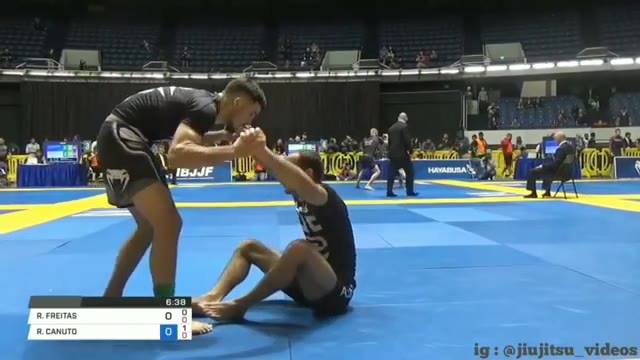 Pega essa!! Booaa!! @renatocanutobjj