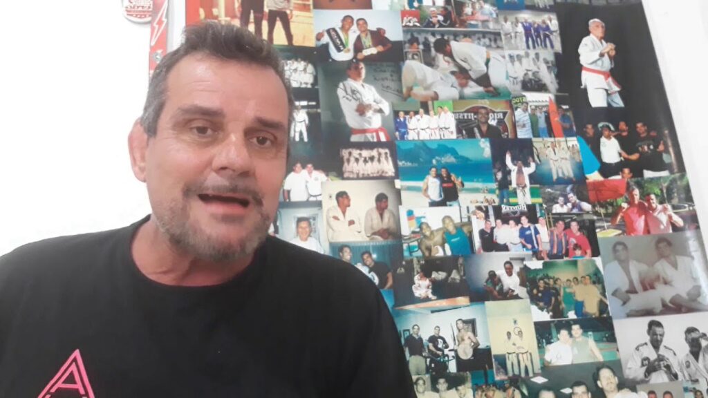 Quem é Keenan Cornelius para abrir a boca