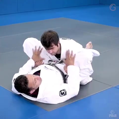 Renzo Kimura vs Double under pass