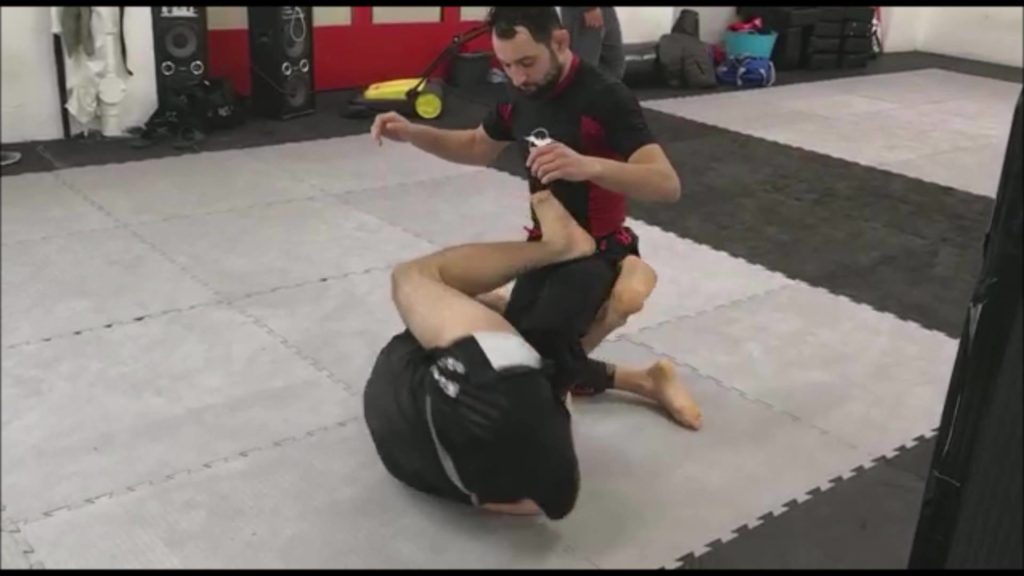 Reverse DLR to Cross Ashi Garami Kneebar