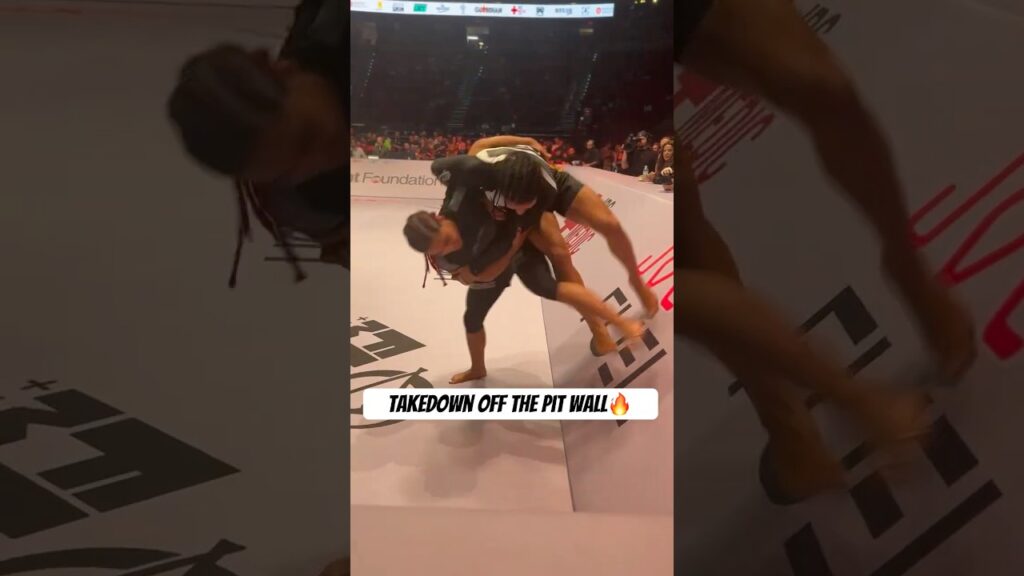 Sarah Galvão hits a takedown off the pit🔥