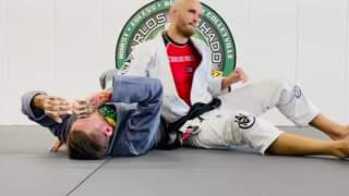 Scarf Hold Attacks after you Create Maximum Pressure By Rolling the Hips