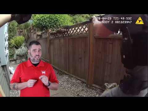 Seattle Officers Respond To Suspect Holding Baby