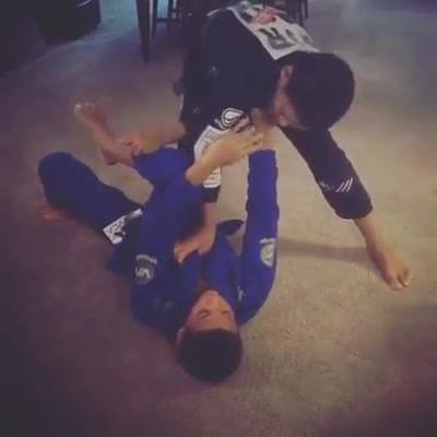 Shin slide pass to top lasso to triangle