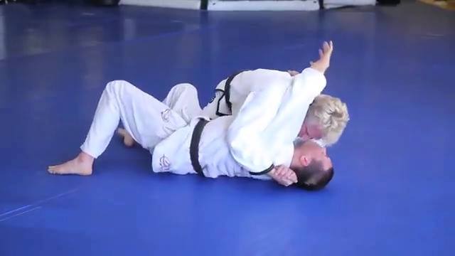 Side control escape details with Henry Akins