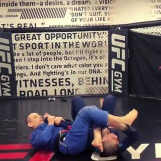 Sit Up Guard to CounterSpinning Armbar by @alex_humenbjj