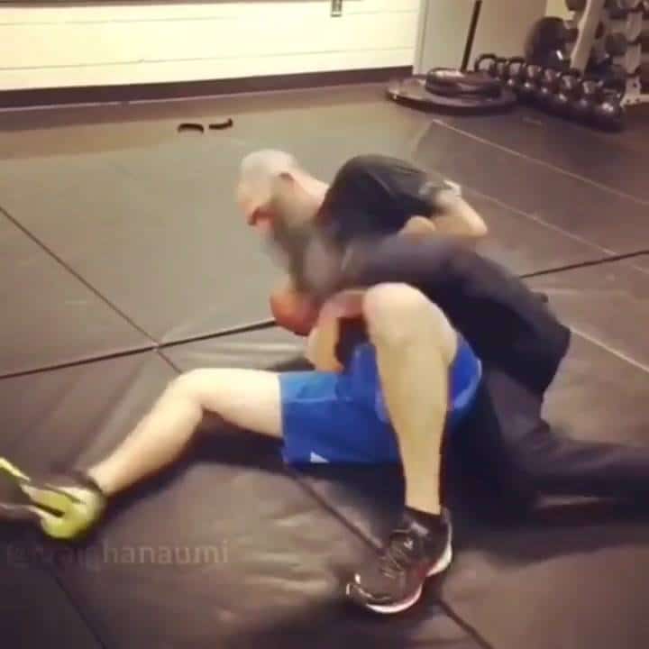 Six headlock counters from the graciesurvivaltactics course and curriculum at @g...