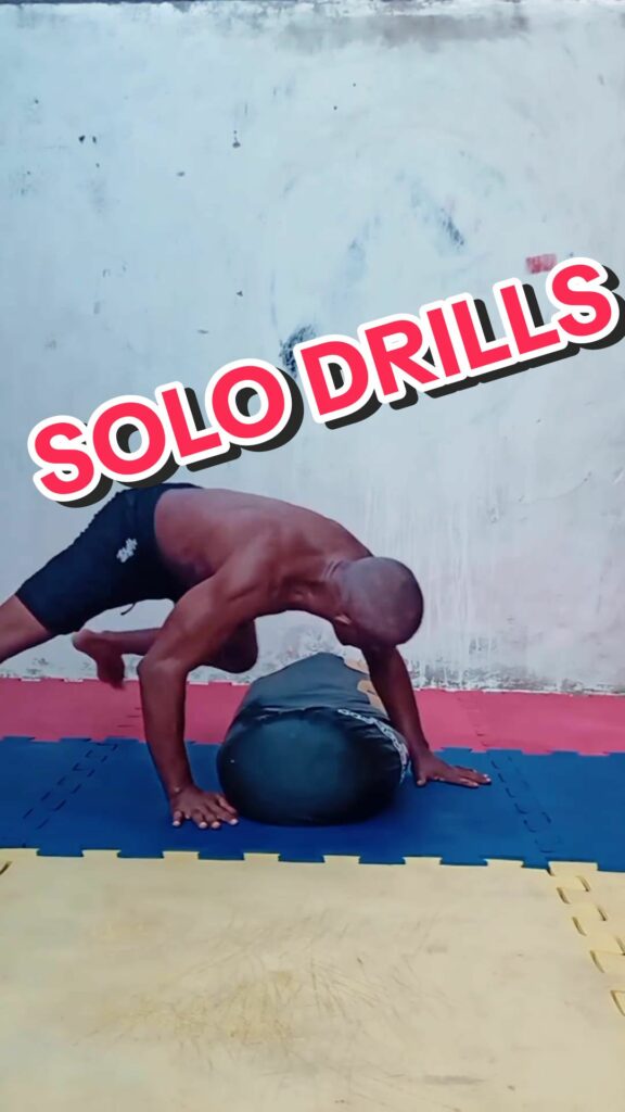 Solo Drill . . Vídeo: . . Estude Jiu-Jitsu com a CUPOM: LS10 (LINK NA