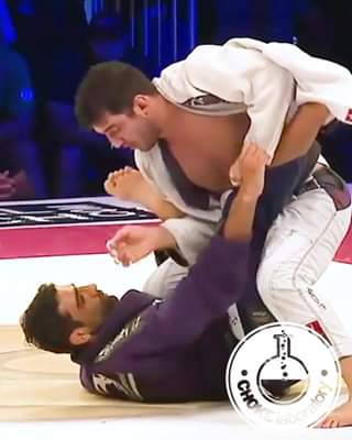 Some back and forth between Buchecha and Lepri