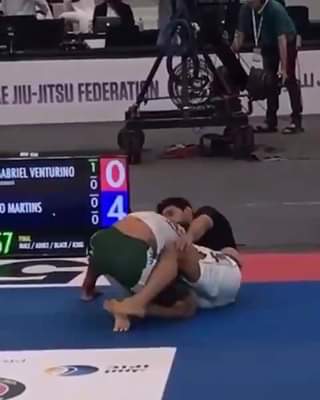 Some relentless knee cutting from @luisgabrielbjj 
 Reposted from @luisgabrielbjj Single Leg + knee slice guard pass #bjj #bjjlifestyle #bjj4life #bjj...