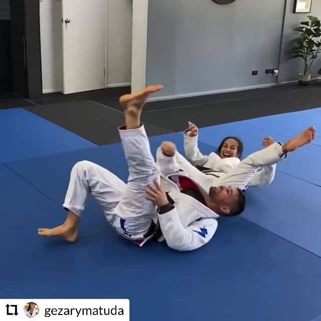 Spider X-Guard sweep to armbar by Gezary Matuda.