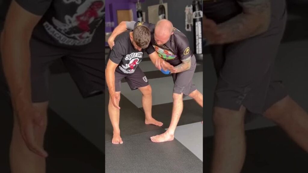 Sumi Gaeshi to Knee Bar