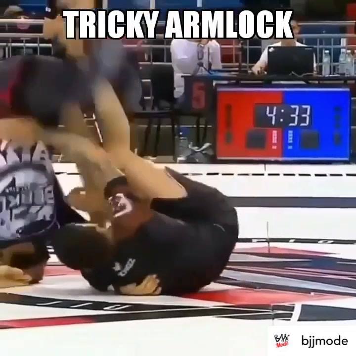 Super tight armbar by Jonnatas Gracie.
