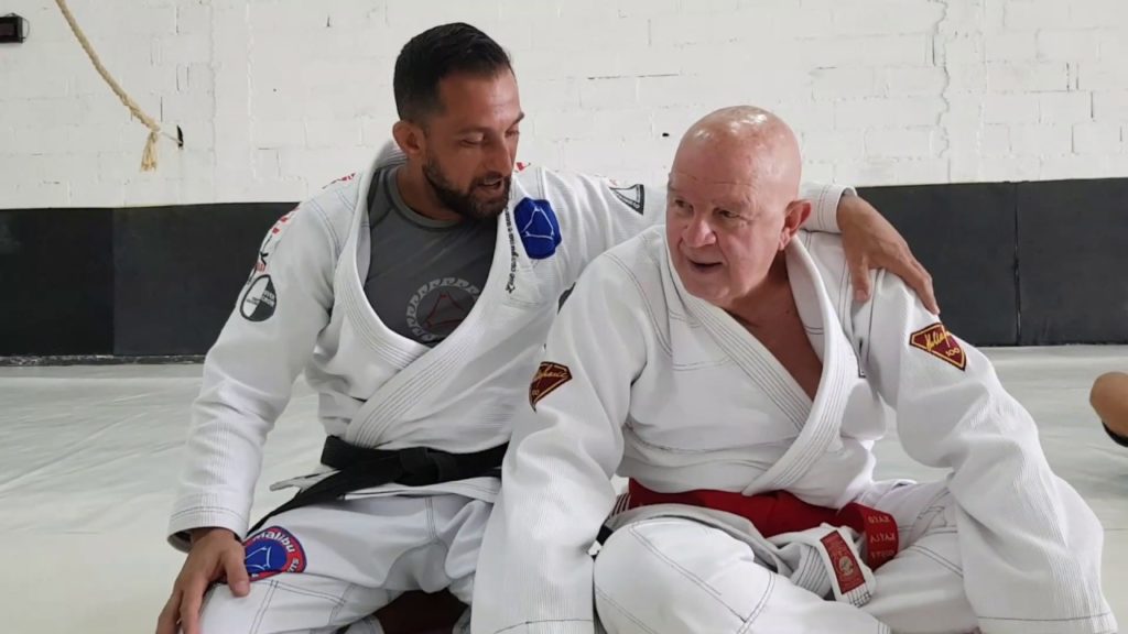 Surpreendeu o MESTRE FAIXA VERMELHA FRANCISCO MANSOR