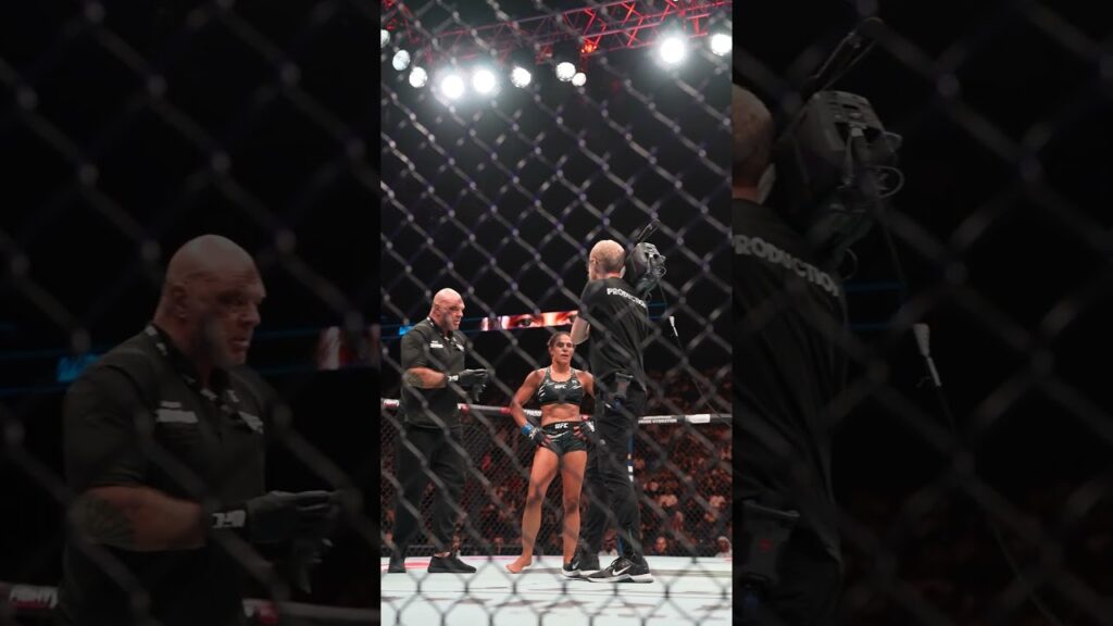 Tabatha Ricci gets the finish! 👊 #ufcabudhabi