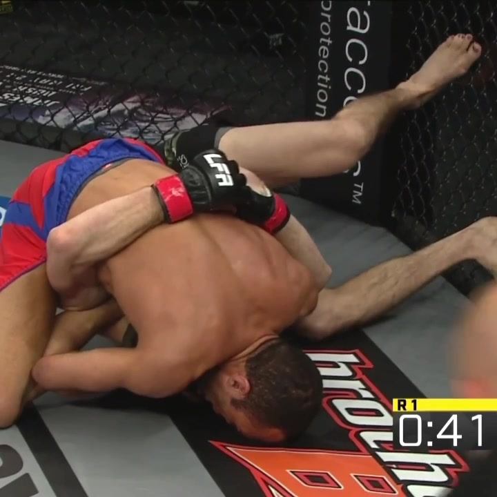 “That’s a Gogoplata from the top my friend.” @tennesonmma, LFA 66