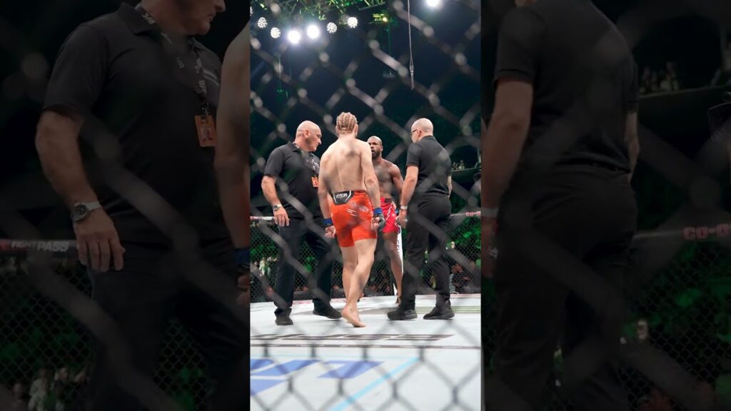 That's one way to make an entrance! π³ #ufc304