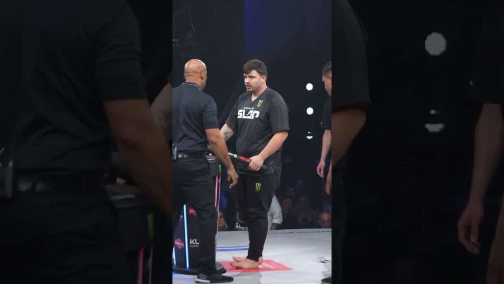 The FIRST Power Slap heavyweight champion.... 👀