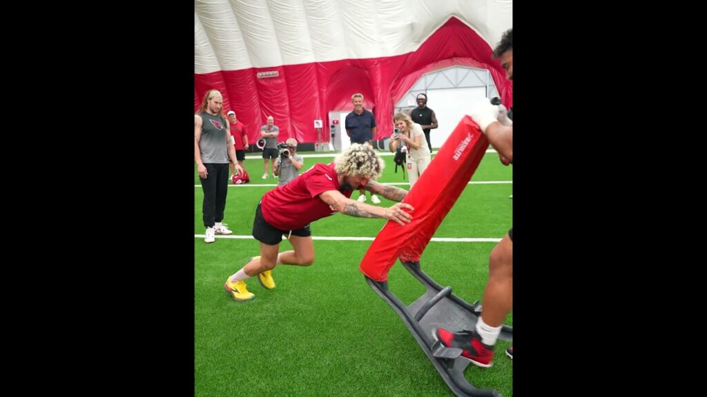 The Suga Show going to the NFL???? π³ #ufc306