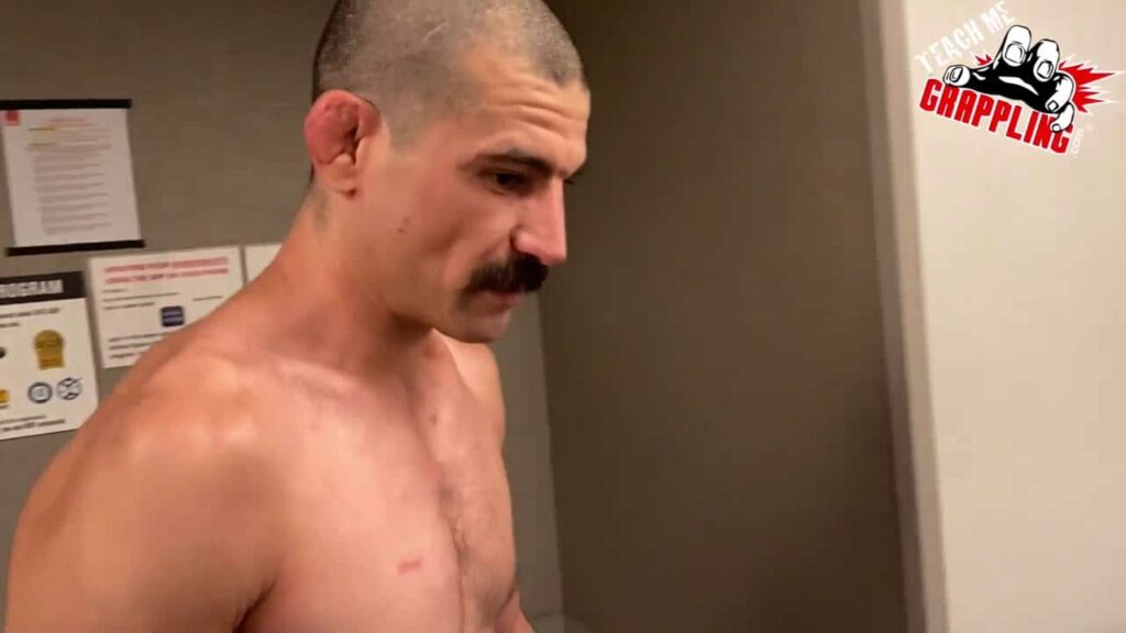 The WEIGHT CUT!  UFC 252 - Vinc Pichel VS Jim Miller