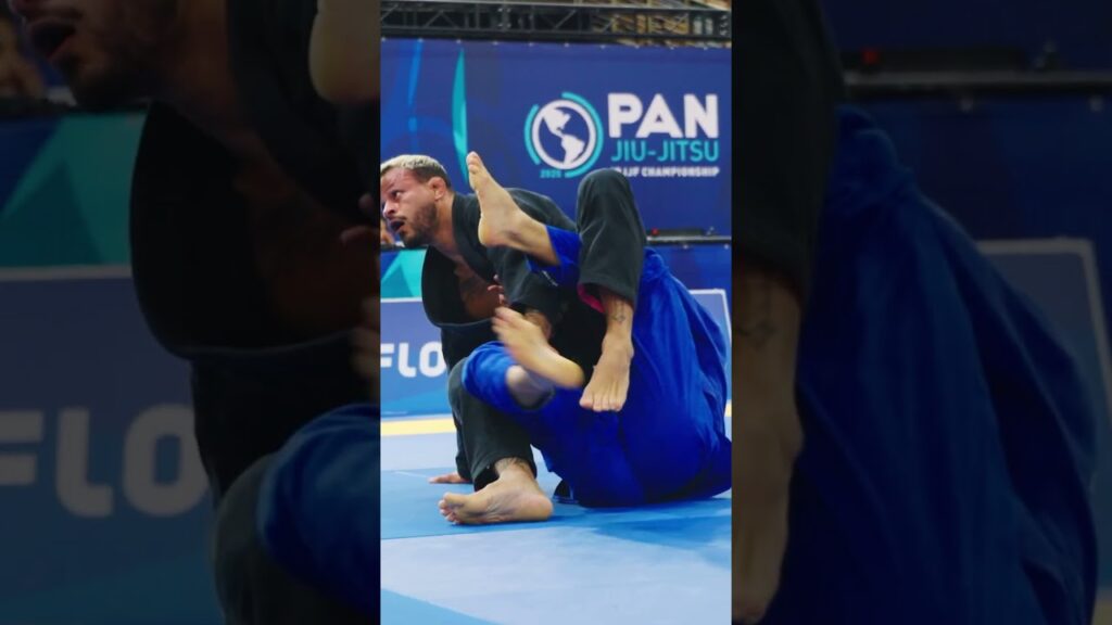 The most electric Masters competitor is IN for Vegas 🔥 Piter Frank always brings style 🛹