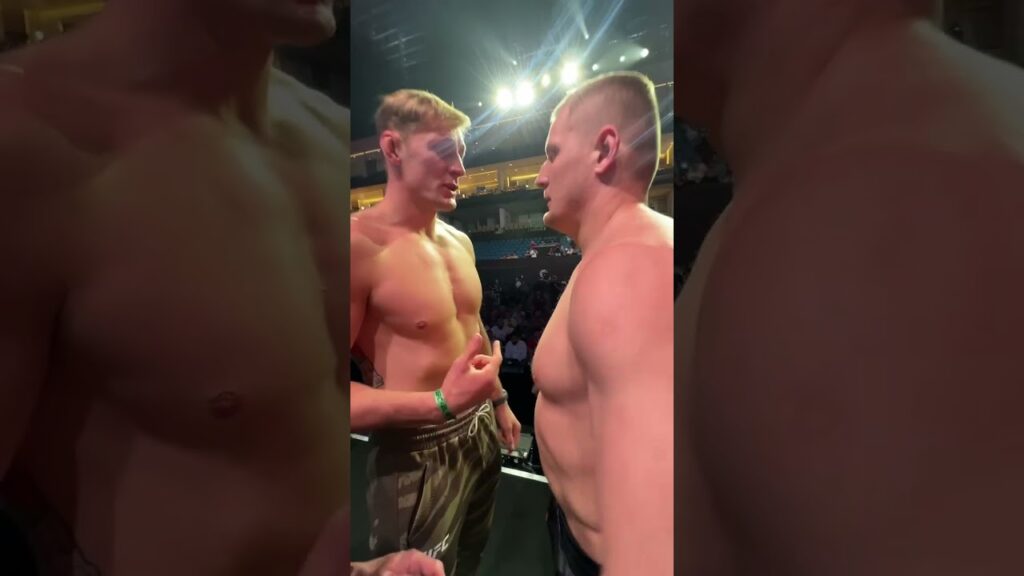 These heavyweights are ready to let loose! πͺ #ufcsaudiarabia