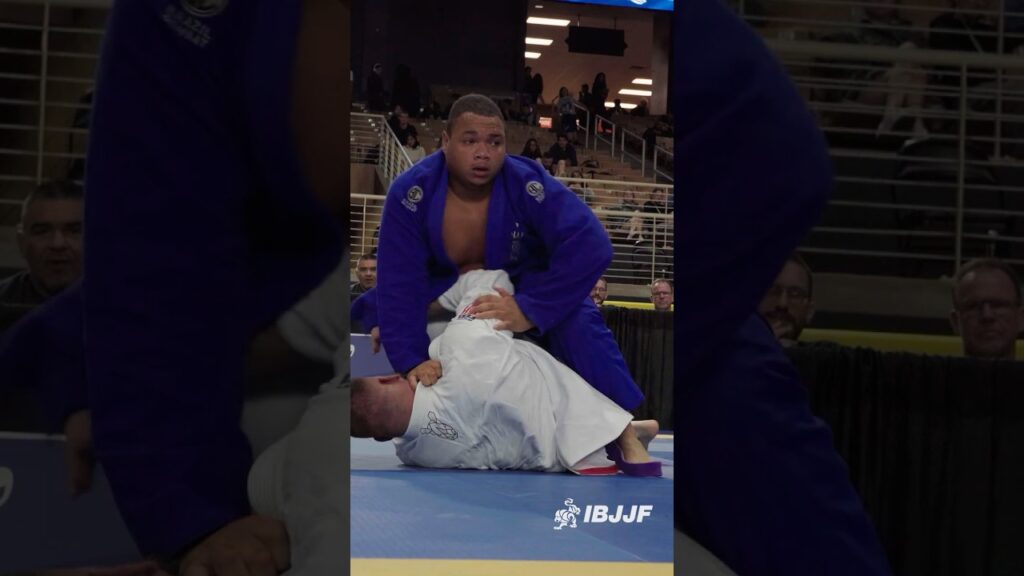 Thierry Felipe does not move like regular Ultra-Heavyweights! #ibjjf #bjj #jiujitsu