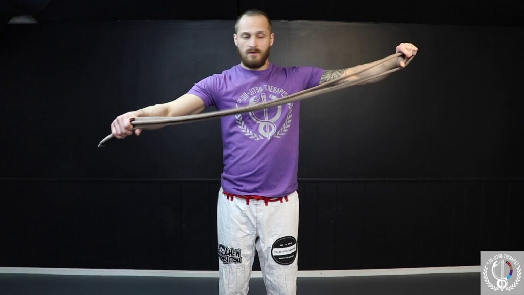 This Lunge Flow Will Warm Up The Whole Body