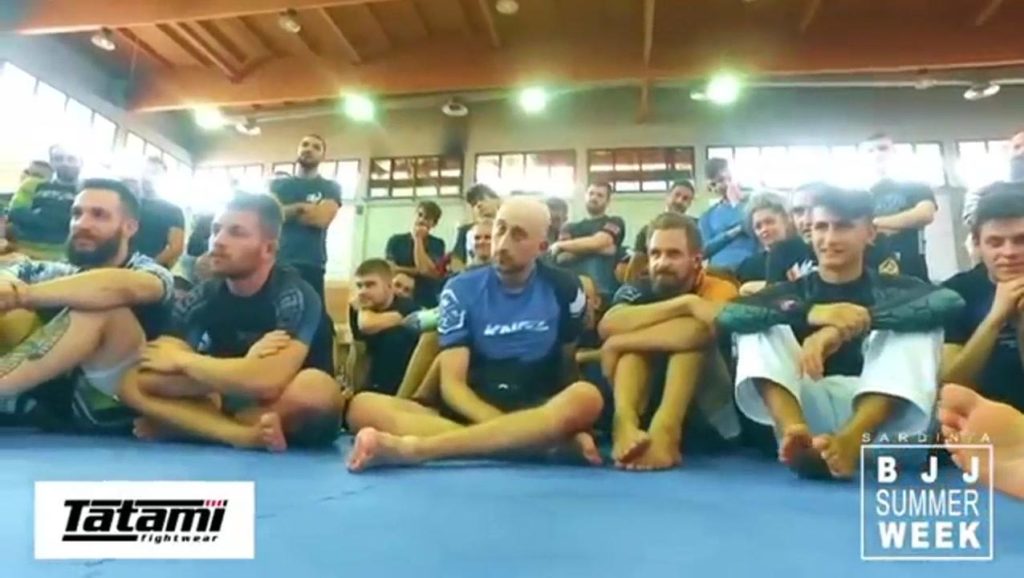 This is just a small part of this amazing camp in Sardinia!
 Check all and join ...