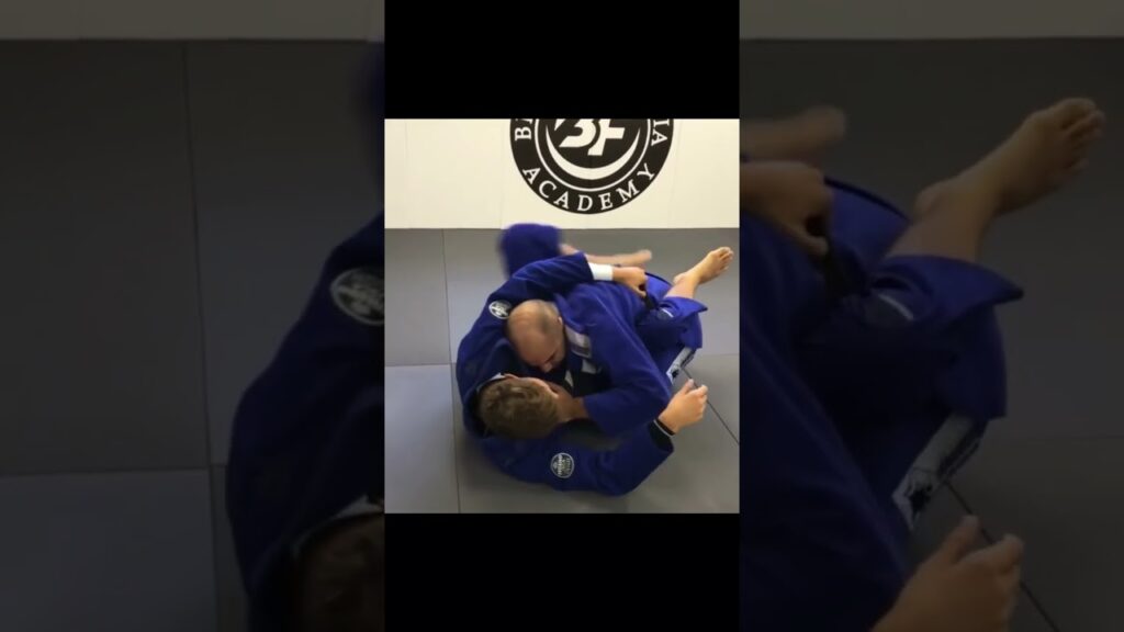 Triangle Choke from Closed Guard by Nicholas Meregali