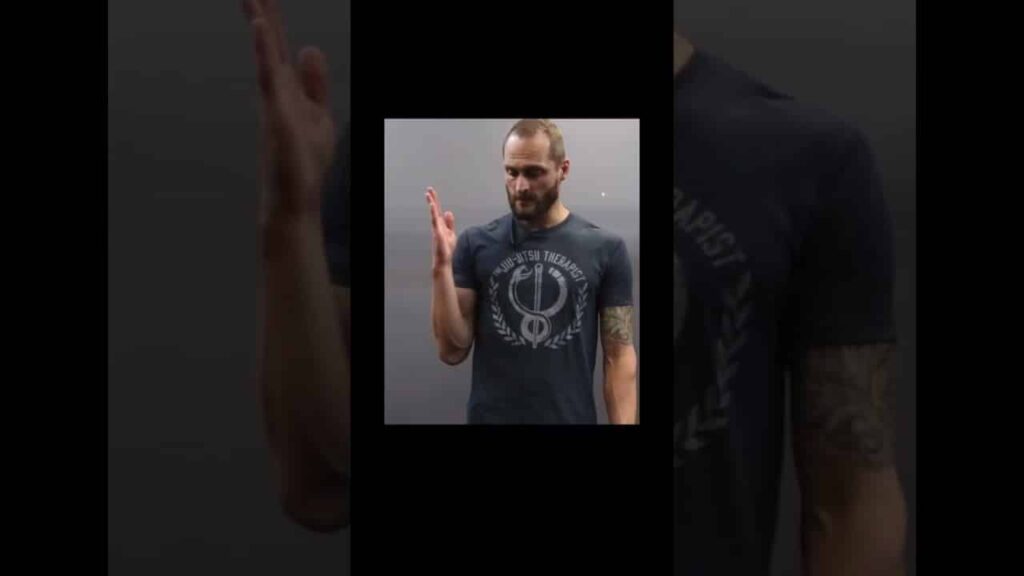 Try This For An Easy Elbow Warm-Up #shorts