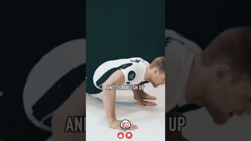 Try the lizard crawl warmup for jiu-jitsu #grappling #bjj #jiujitsu #jiujitsulifestyle #shorts