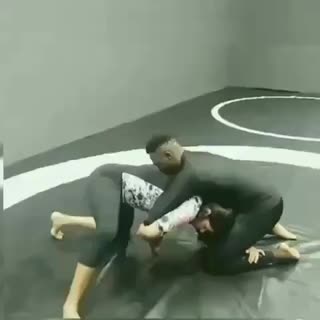 Turtle position scape to katagatame, by @anamaria_india