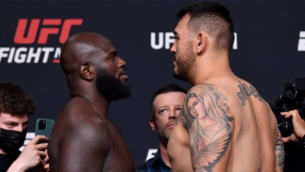 UFC Vegas 28: Weigh-in Faceoffs