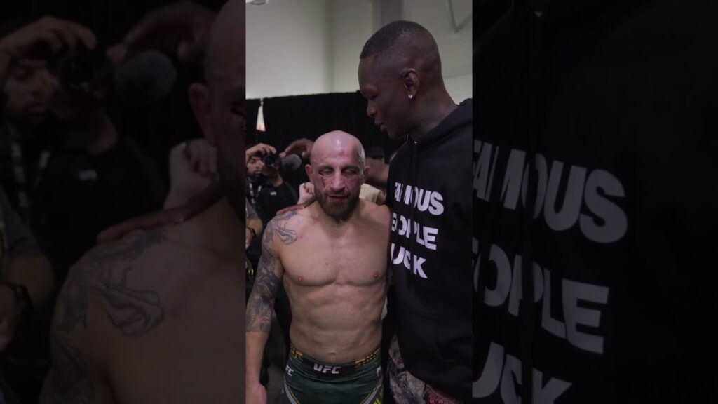 Volkanovski and Adesanya share a moment backstage 🥲 #ufc314