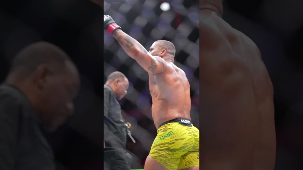 WHAT A KNOCKOUT FOR PETRINO 🚨 #ufcrio