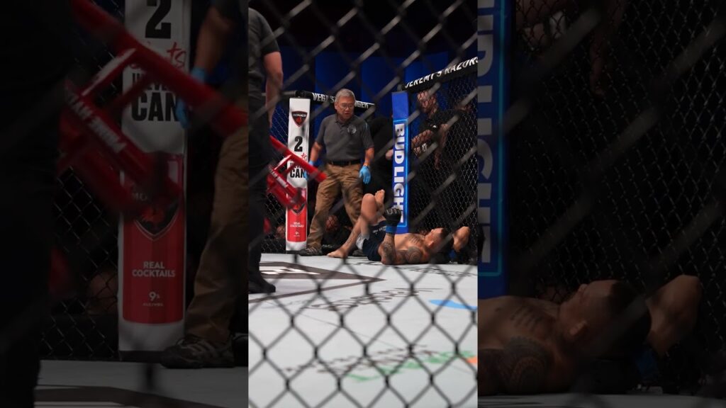 WHAT A RIGHT HAND 🤯 #dwcs